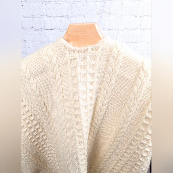 VINTAGE Wool Shawl Made In Ireland NWT 58x36 - Picture 3 of 11